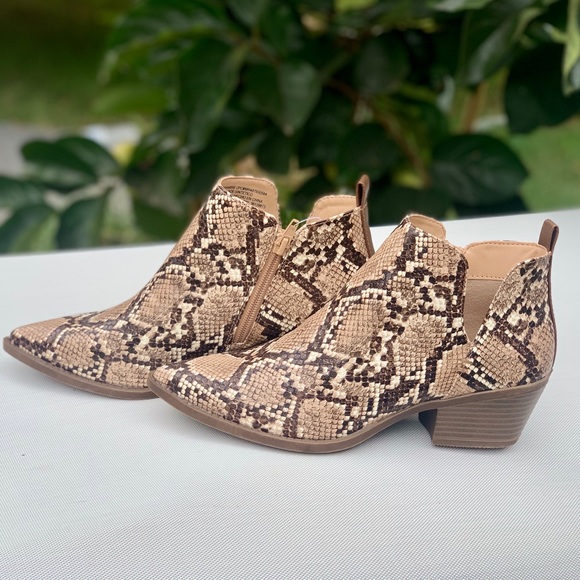 Women’s Snakeskin Western Boots Fashion Shoes New - Picture 14 of 14